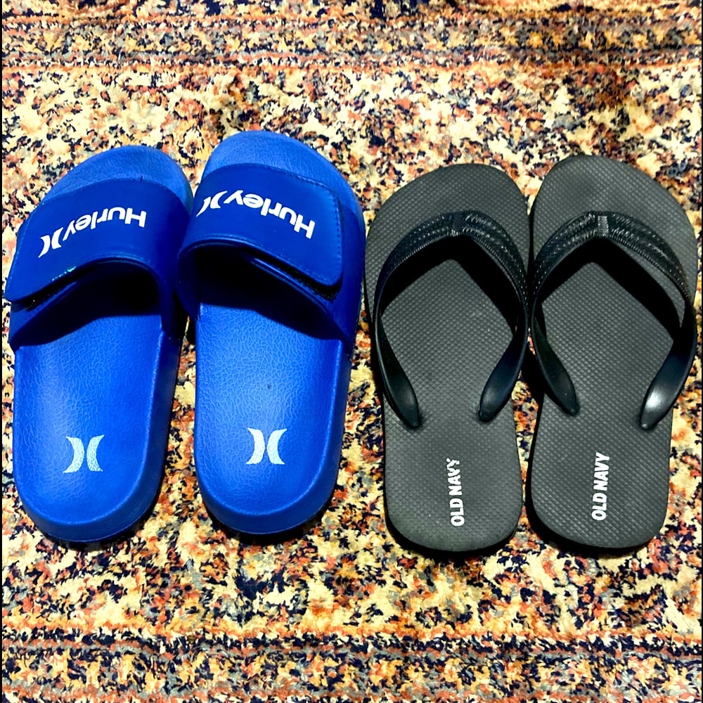 Like new! Hurley and Old Navy sandals